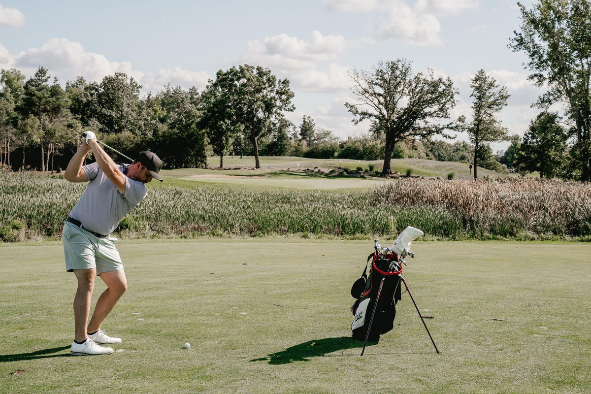 Hybrid vs Cord Golf Grips: Which One Suits Your Game?